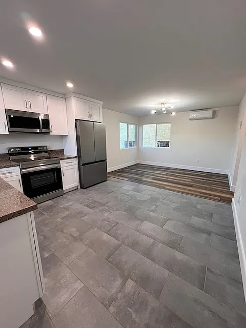 2 bed, $2,900 — Photo 2