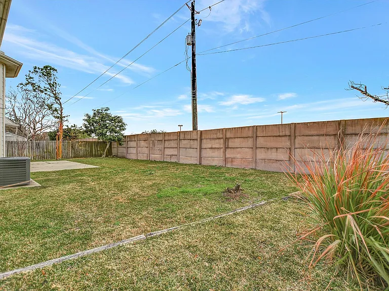 2939 Sailors Moon Dr — Photo 41