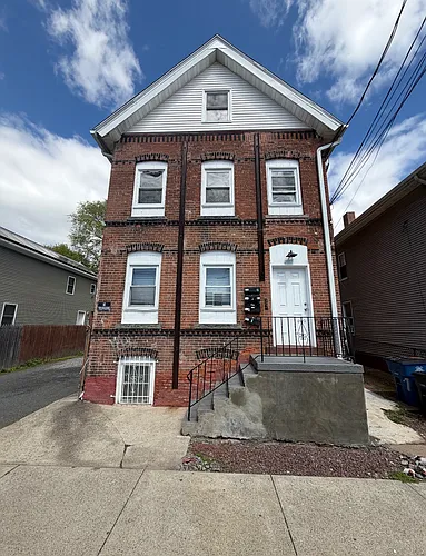 11 White St #1 Photo 1