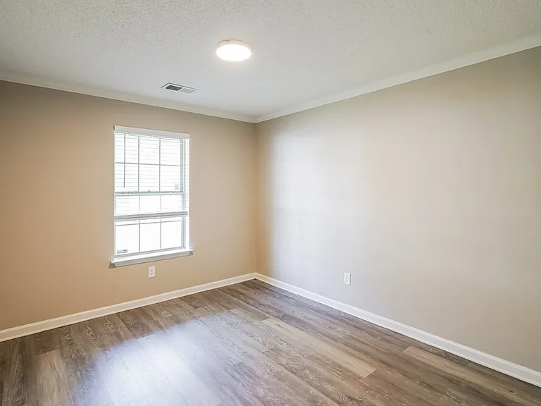 3944 Rock Creek Dr — Photo 11