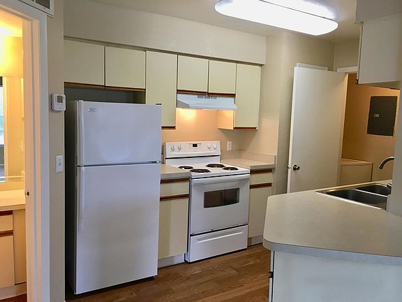 3rd image of 445 Northlake Blvd APT 1074