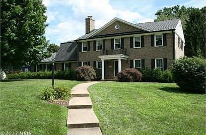 1st image of 2521 Lakevale Dr