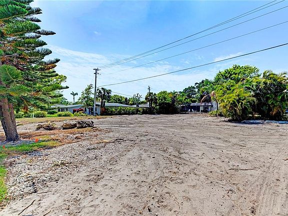 3rd image of 440 Park Blvd S