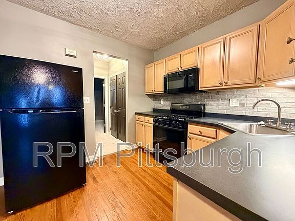 4th image of 2614 Larkins Way APT 1