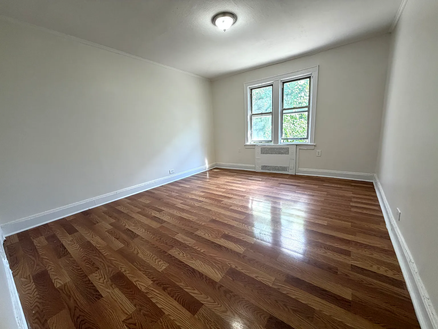87-08 31st Avenue — Photo 3
