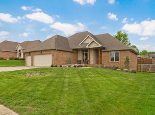 1975 S Chapel Drive, Springfield, MO 65809
