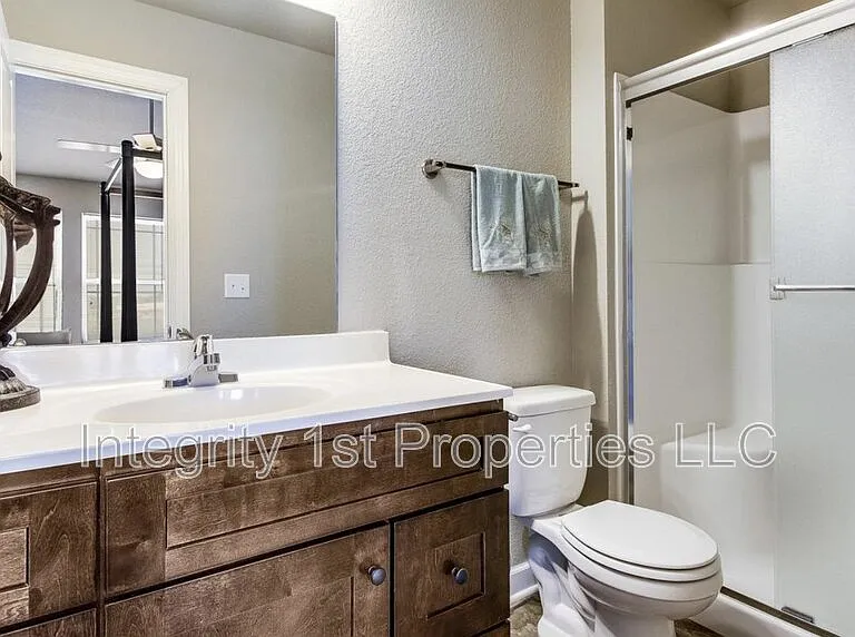 10501 Clubhouse Dr — Photo 6