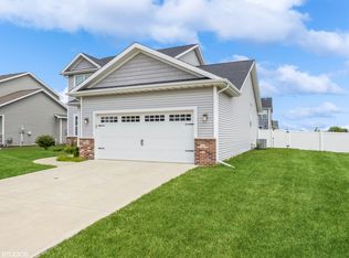 3802 Slate Dr, Champaign, IL 61822