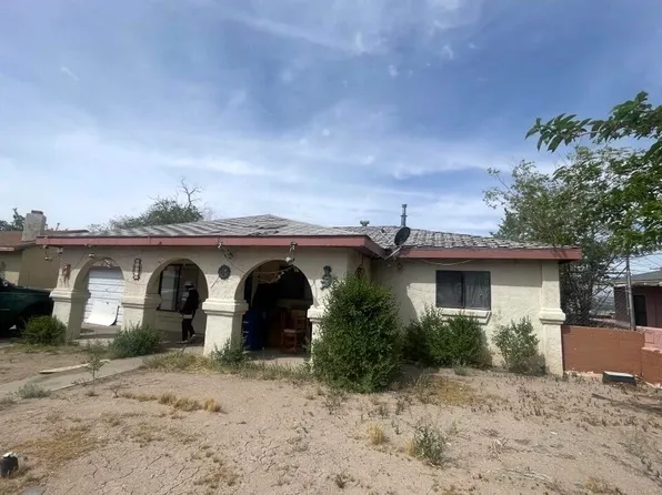 2109 Stanford Dr SE, Albuquerque, NM 87106