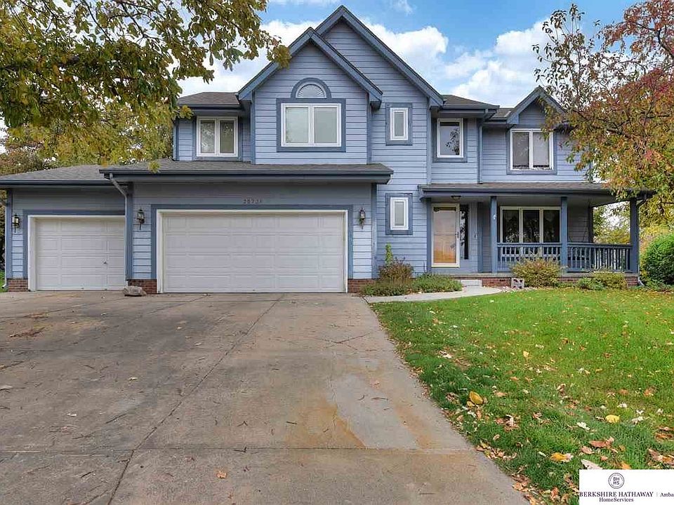 1st image of 20738 Hemlock Cir
