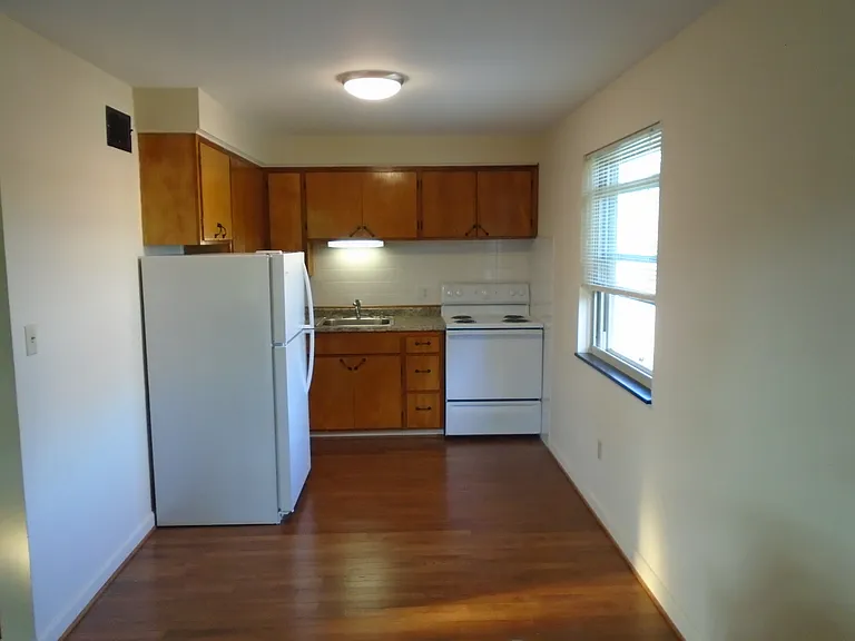 Super clean kitchen