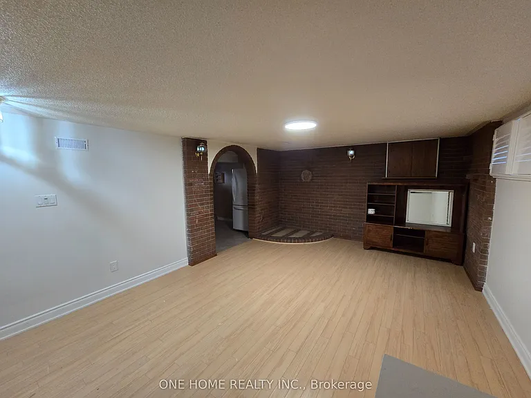 223 Elmwood Rd — Photo 24