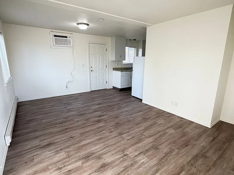 4033 Ottmar Rd NE — Photo 21