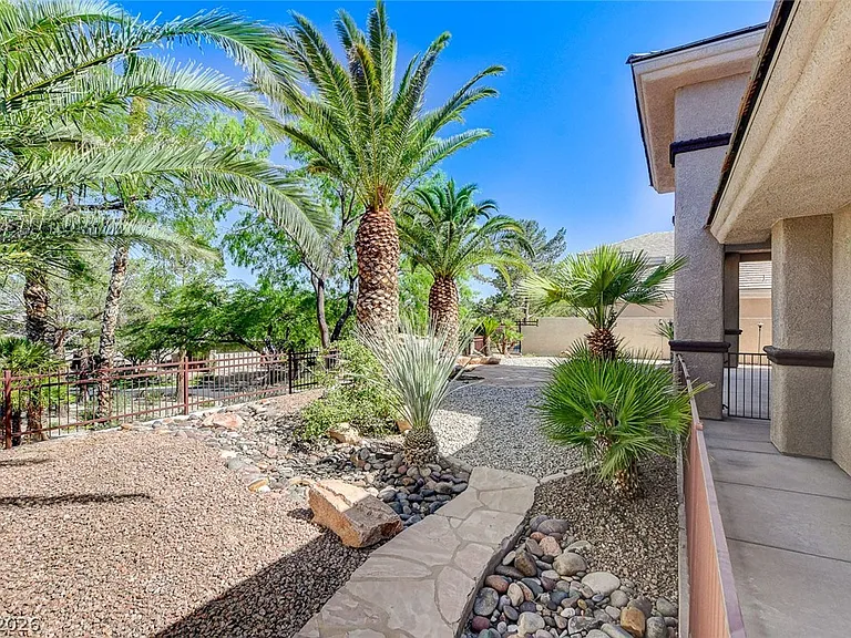 536 Pima Canyon Ct — Photo 12