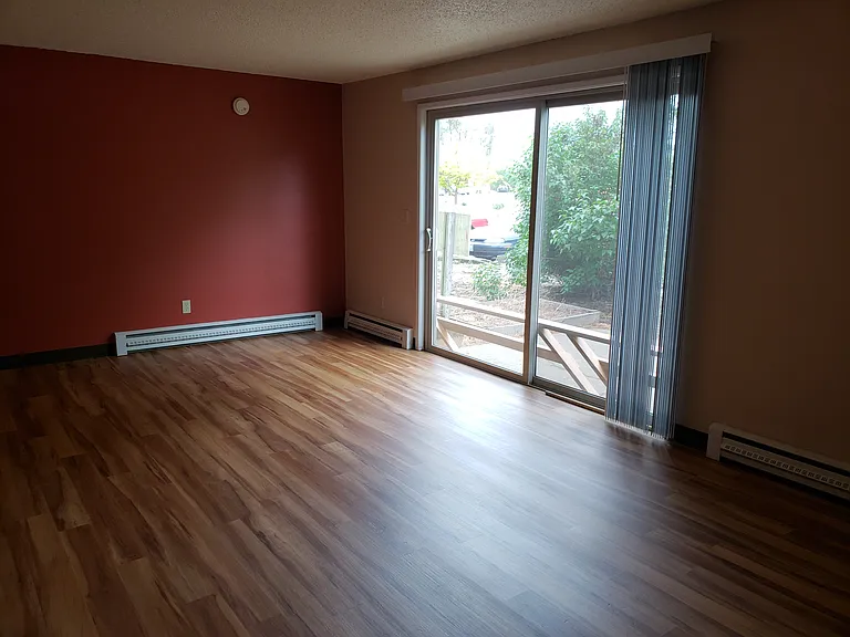 Aspen Circle Apartments — Photo 24