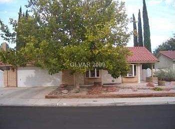 2nd image of 1525 Padova Dr