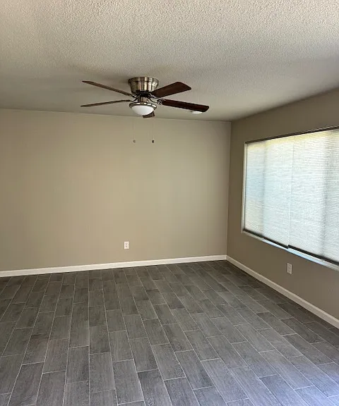 926 W Cameron St #926 — Photo 1