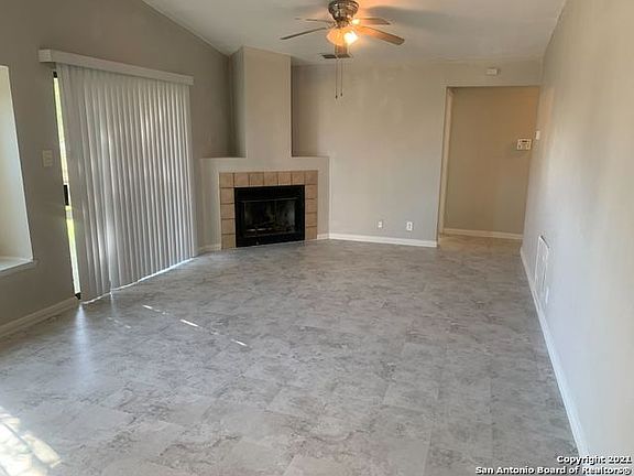 3rd image of 4103 Sunrise Terrace Dr