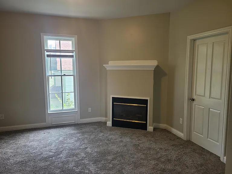 436 W Walnut St #2 — Photo 18