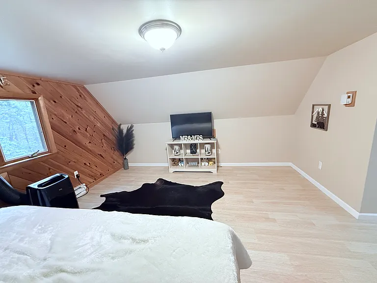 128 Eastwood Cir — Photo 44