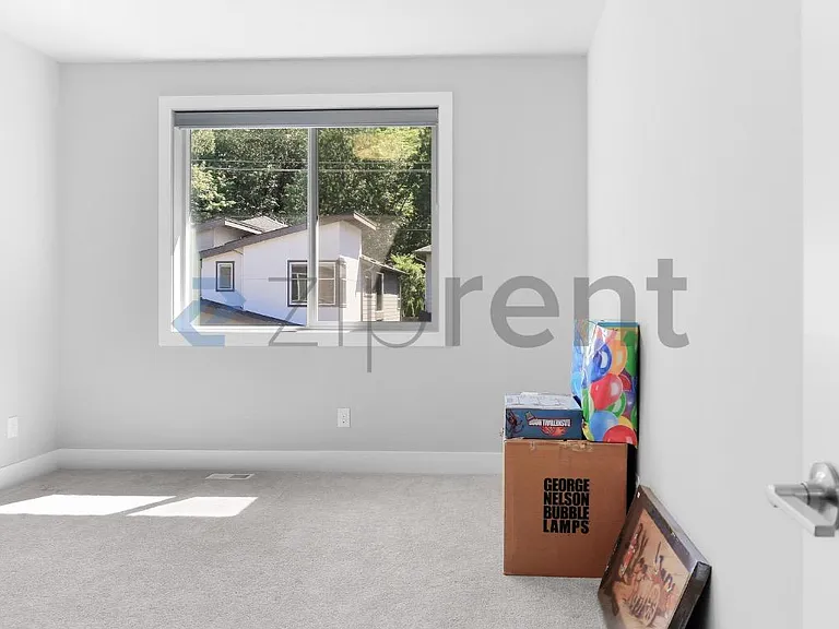 24369 NE 24th St — Photo 25
