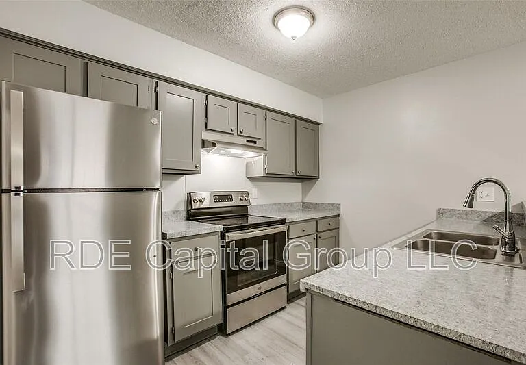 1935 Cranford Dr #104 — Photo 20