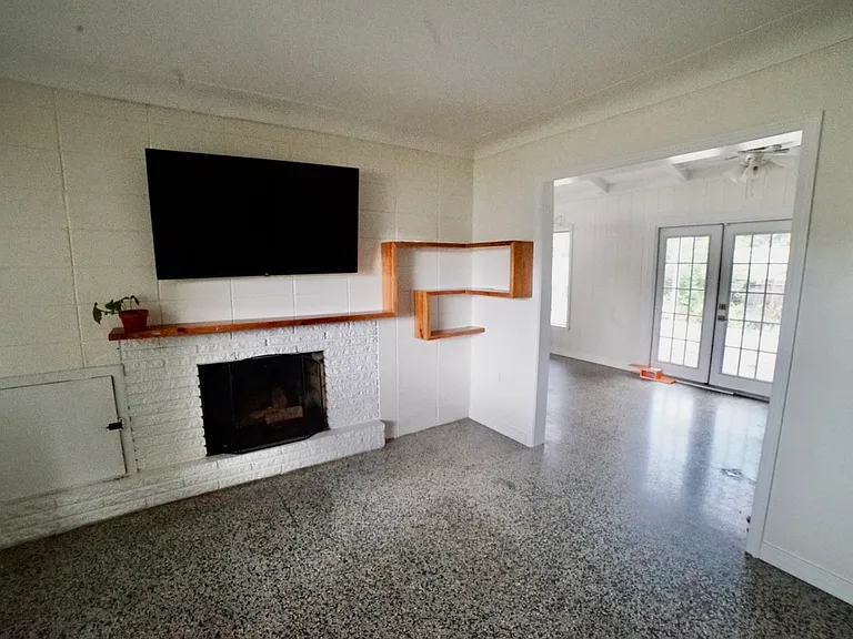 2488 Davis Blvd — Photo 8