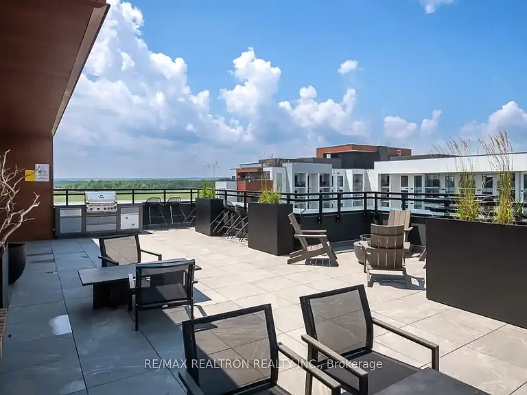 470 Gordon Krantz Ave #401 — Photo 15