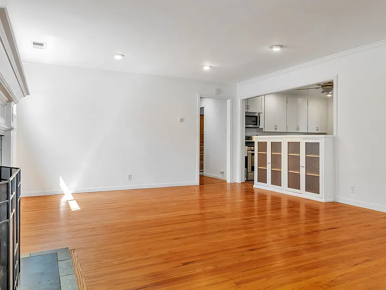 1228 Ruby St — Photo 7