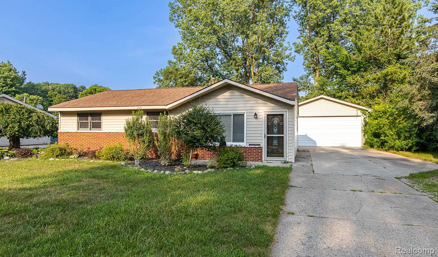 1573 Zarieda St photo 1