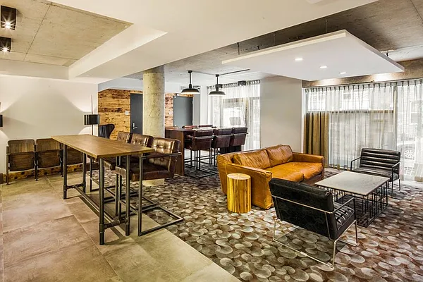 Rented by Greystar | media 23