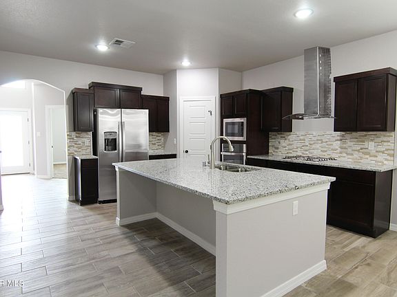 2nd image of 880 Crystal Deer Dr