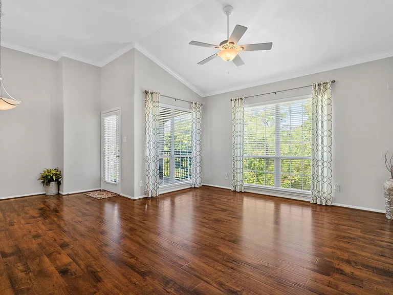 6607 Lake Woodlands Dr #633 — Photo 11