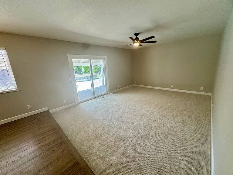 1318 Deb Ct — Photo 13