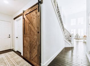 8025 Dark Hollow Pl, Las Vegas, NV 89117