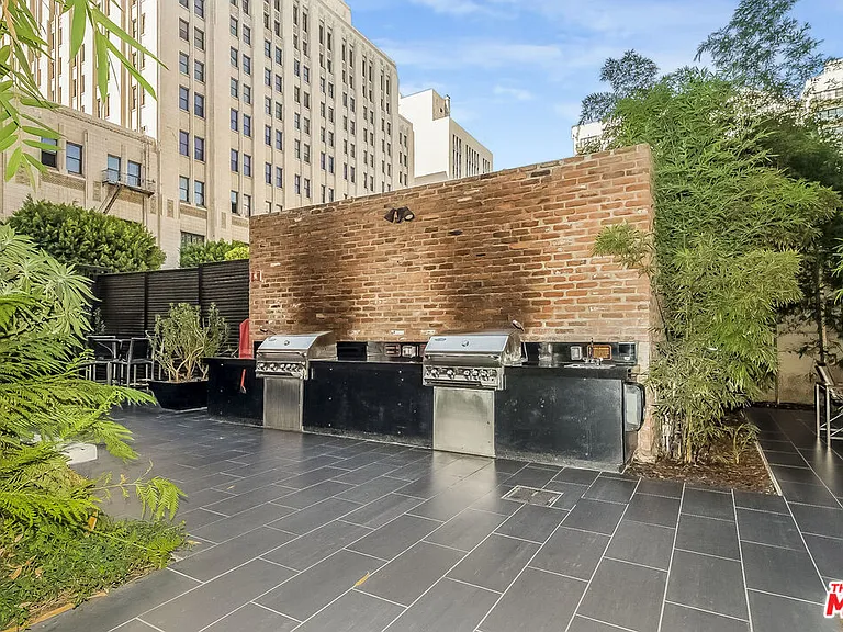 460 S Spring St #212 — Photo 32