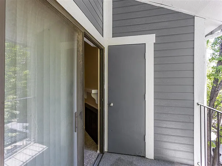 James Pointe — Photo 132
