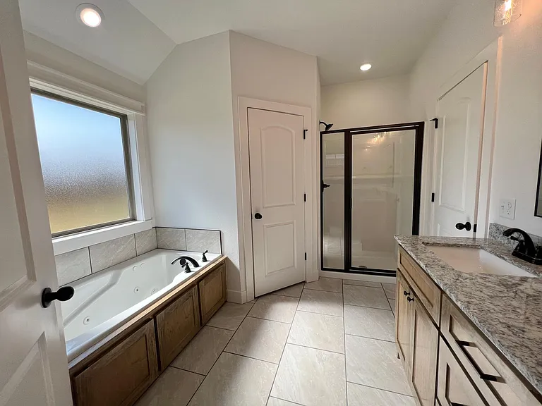 975 Sugar Pine St — Photo 13