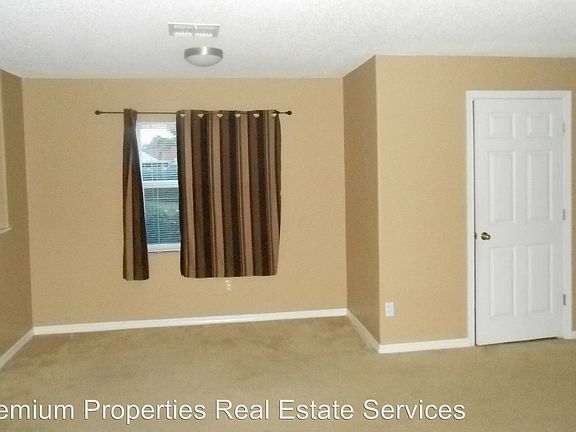 3rd image of 1056 Coquina Rock St