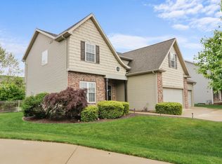 5004 Francesco Ln, Bloomington, IL 61705