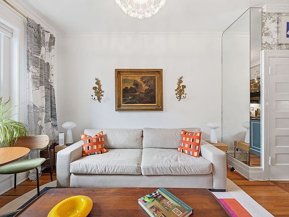 4th image of 2122 California St NW #258