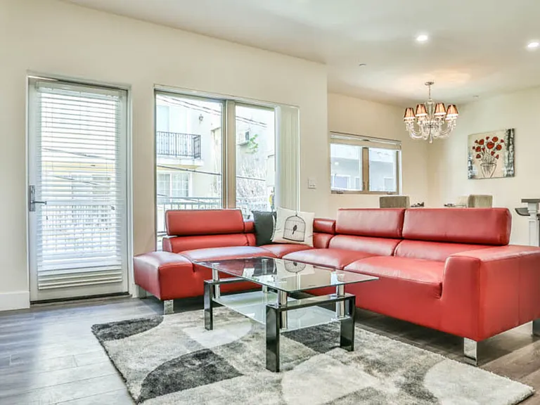 1424 S Bentley Ave #402 — Photo 14