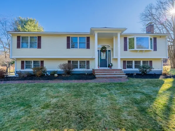 29 Woodpark Cir, Lexington, MA 02421