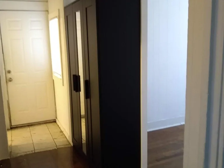 Closet w Mirror / lots of light
