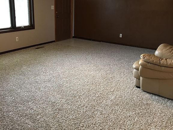 5th image of 101 S Bare Ave