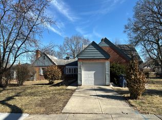 147 N Wolf Rd, Des Plaines, IL 60016