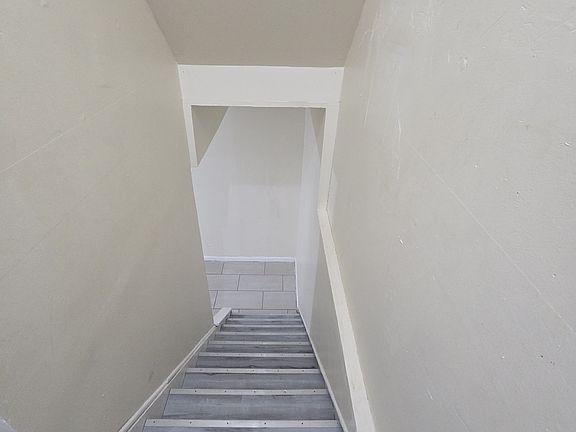 5th image of 110 Council Cir