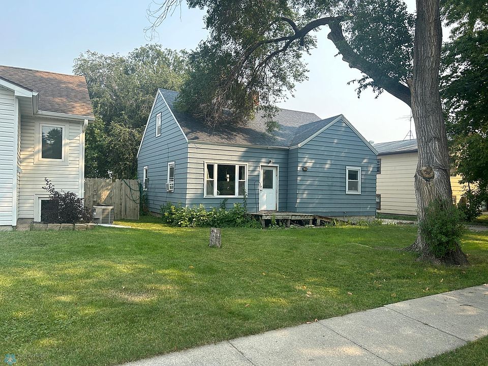 1st image of 213 Morrison St