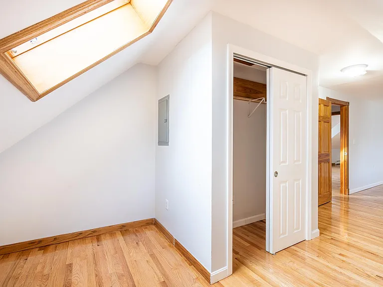86 Brook St #3 — Photo 4