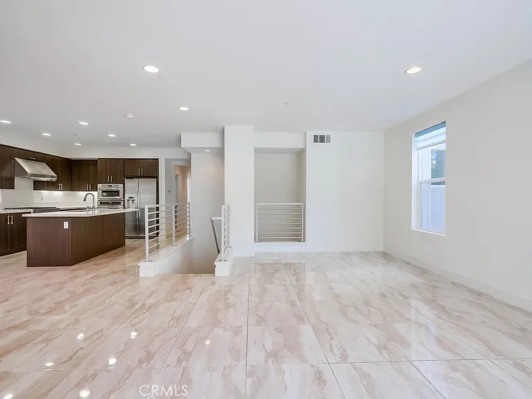 67 Lennox — Photo 11